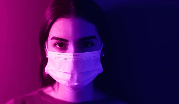 Jeune Femme Portant Masque Médical Contre Virus Couronne Peur Fille — Photo