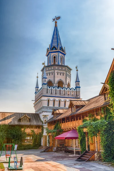 O icônico complexo Izmailovskiy Kremlin em Moscou, Rússia — Fotografia de Stock