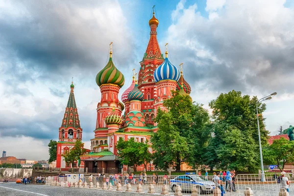 ロシア、モスクワの赤の広場の聖ワシリイ大聖堂 — ストック写真