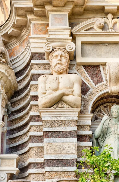 A szökőkút az orgona, a Villa d'Este, Tivoli, Olaszország — Stock Fotó