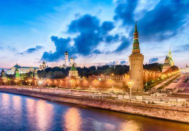 Beklemishevskaya Kulesi ve Kremlin, Moskova, Rusya üzerinden doğal görünüm
