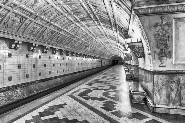 Interior of Belorusskaya subway station in Moscow, Russia — Stock Photo, Image