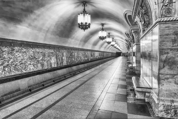 Interno della stazione della metropolitana Prospekt Mira a Mosca, Russia — Foto Stock