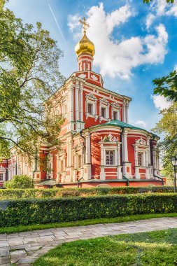 Ortodoks Kilisesi Novodevichy Manastırı, Moskova, Rusya'nın ikonik Simgesel Yapı içinde