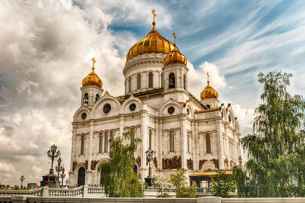 Kathedraal van Christus de Verlosser, iconische mijlpaal in Moskou, Rusland — Stockfoto