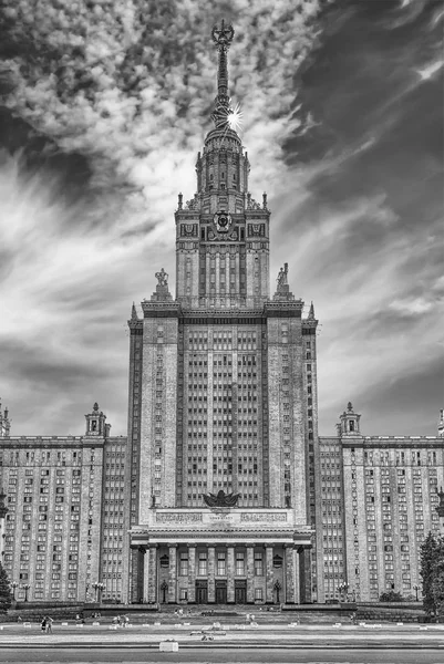 Ломоносов державний університет будівлі в Москві, Росія — стокове фото