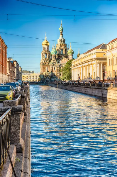 Iglesia del Salvador sobre la Sangre derramada, San Petersburgo, Rusia — Foto de Stock