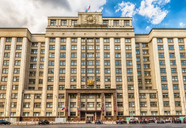 Façade de la Douma d'Etat, bâtiment du Parlement de la Fédération de Russie — Photo