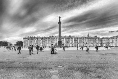 Alexander sütun ve Kış Sarayı, St. Petersburg, Rusya