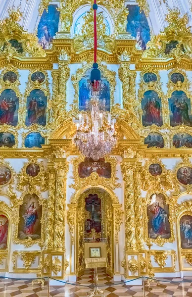 Interior de la Iglesia del Gran Palacio en Peterhof, Rusia — Foto de Stock