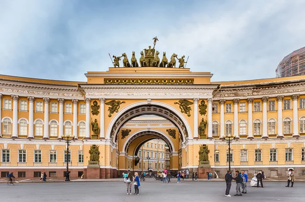 Fachada do Edifício General Staff, São Petersburgo, Rússia — Fotografia de Stock