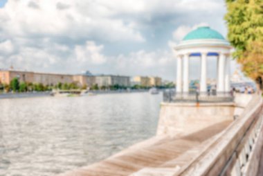 Gorki Parkı, Moskova, Rusya içinde doğal çeşme ile ufuk arka plan