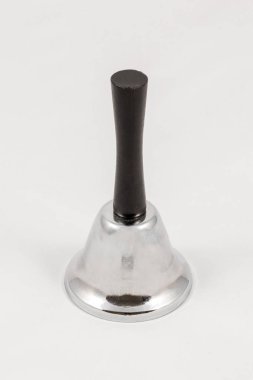 Beyaz arka plan üzerinde yalıtılmış bağbozumu handbell