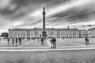 Alexander sütun ve Kış Sarayı, St. Petersburg, Rusya