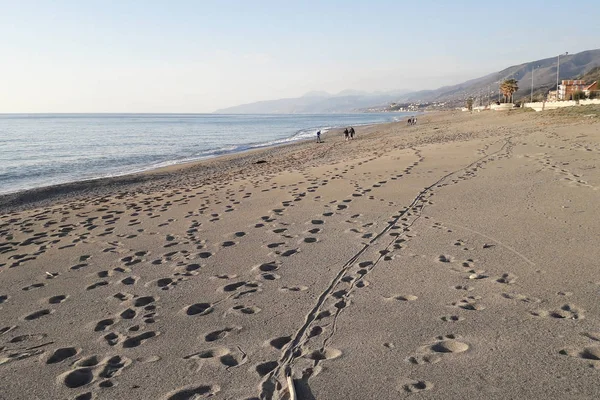 Playa panorámica en la costa tirrénica de Calabria, Italia — Foto de Stock