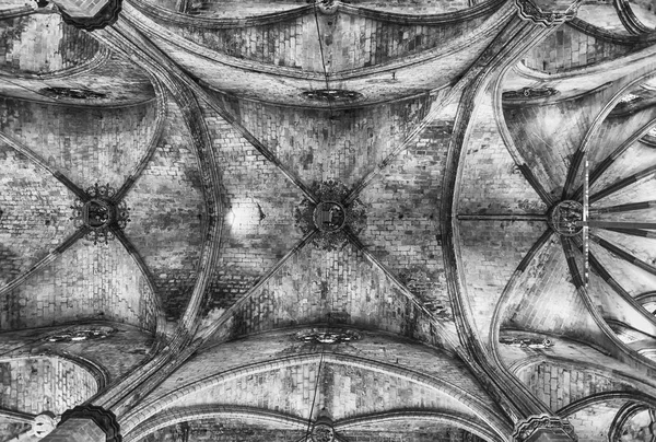 Interieur van de Santa Maria del Mar in Barcelona, Catalonië, Spanje — Stockfoto