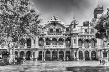 Barcelona, Catalonia, İspanya'da bina kasalara