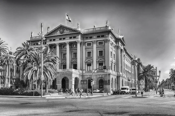 Edificio del Gobierno Militar, Barcelona, Cataluña, España — Foto de Stock