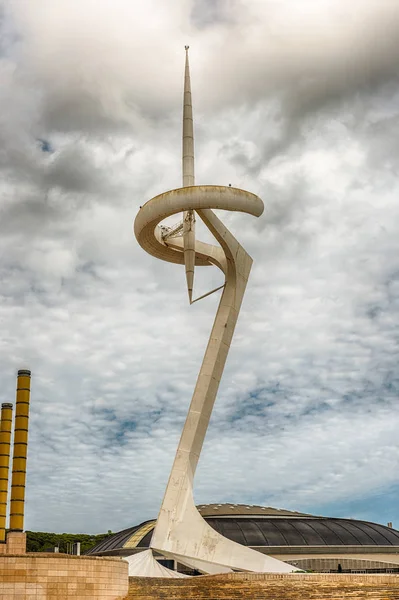 Montjuic kommunikation Tower i Olympic Park i Barcelona, Katalonien, Spanien — Stockfoto