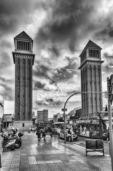 Torres Venezianas, marcos emblemáticos em Barcelona, Catalunha, Espanha — Fotografia de Stock