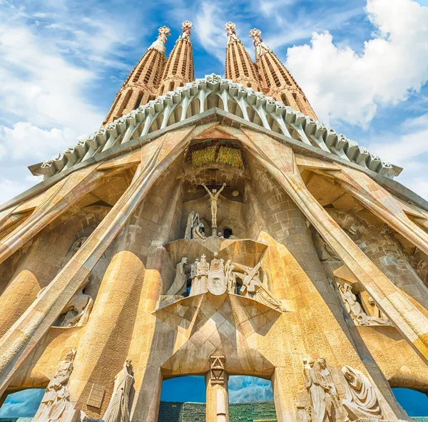 Fachada da Paixão da Sagrada Família, Barcelona, Catalunha, Espanha — Fotografia de Stock