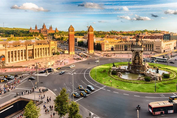 Flygfoto över Placa d'Espanya, landmärke i Barcelona, Katalonien, Spanien — Stockfoto