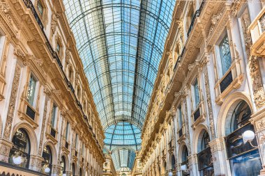 Galleria Vittorio Emanuele II, ikonik Alışveriş Merkezi, Milano, İtalya