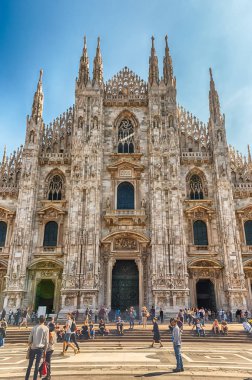 Gotik Milano Katedrali'ne, aka Duomo di Milano, İtalya