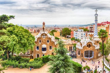 Modernist binaların Park Guell, Barcelona, Katalonya, İspanya