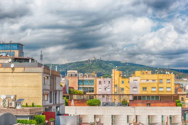 Merkezi Barcelona, Katalonya, İspanya çatılarının üzerinden havadan görünümü