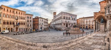 Panoramik Piazza IV Novembre, Perugia, İtalya