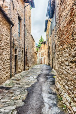 Doğal Gubbio, Umbria, İtalya Ortaçağ kenti sokaklarında