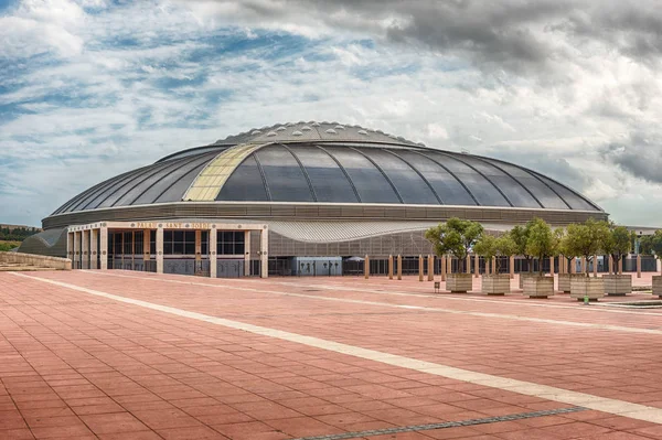 Palau Sant Jordi, sportovní arény Montjuic, Barcelona, Španělsko — Stock fotografie