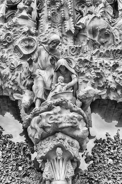 Detail fasády zrození, Sagrada Familia, Barcelona, Španělsko — Stock fotografie