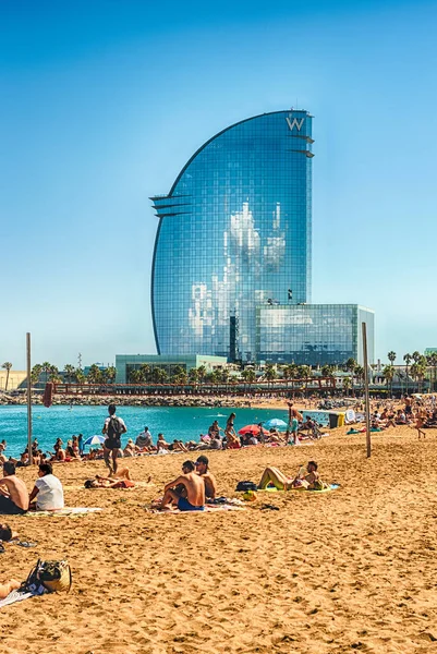 Hotel Vela en Barceloneta, Barcelona, Cataluña, España — Foto de Stock