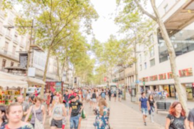 Ufuk arka planını La Rambla yaya alışveriş, Barcelona, Katalonya, İspanya
