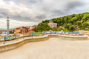Renkli ana Teras Park Guell, Barcelona, Katalonya, İspanya