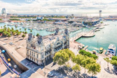Port Vell, Barcelona, Katalonya, İspanya görünümü ile ufuk arka plan
