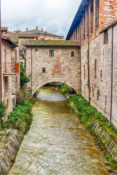 Promenader Pittoreska Och Antika Gatorna Gubbio Vackraste Medeltida Städerna Centrala — Stockfoto