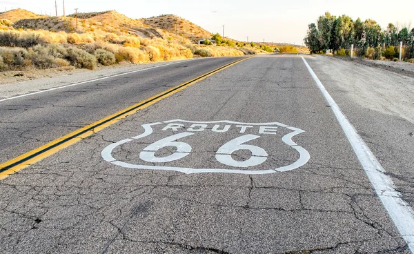 Historic Route 66 with pavement sign in California, USA — Stock Photo, Image