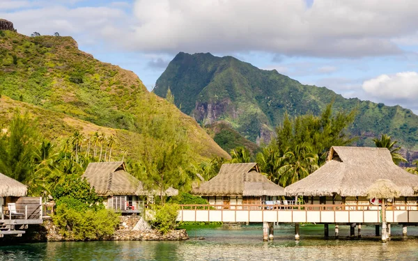 Overwater Bungalow Moorea Fransız Polinezyası — Stok fotoğraf