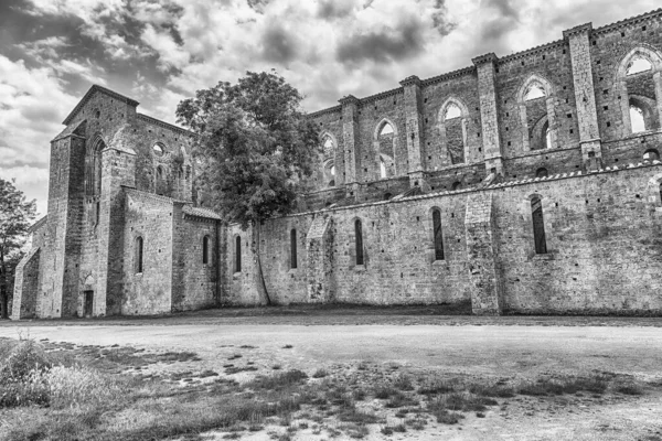 Chiusdino Itália Junho Vista Exterior Icônica Abadia San Galgano Mosteiro — Fotografia de Stock