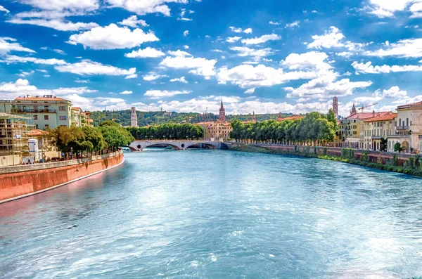 Utsikt Över Adige River Centrala Verona Italien — Stockfoto