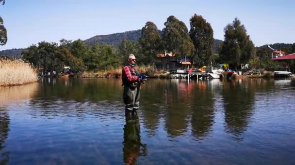 Hisaronu Orhaniye Marmaris Mugla Türkiye Hisaronu Nehirde Bir Balıkçı — Stok video