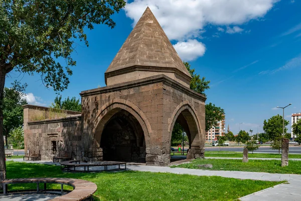 Una Cúpula Selyúcida Dort Ayak Turbe Kayseri Kayseri Turquía — Foto de Stock