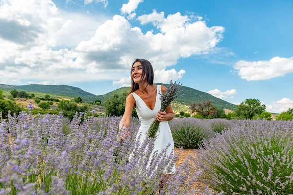 Paraíso Lavanda Turquia Kuyucak Village Isparta Turquia Mulher Bonita Campo — Fotografia de Stock