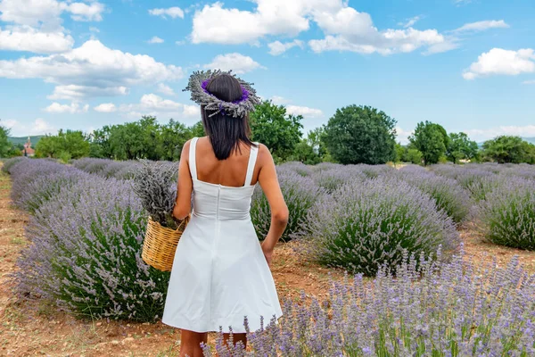 Paradisul Lavandă Din Turcia Kuyucak Village Isparta Turcia Femeie Frumoasă — Fotografie, imagine de stoc