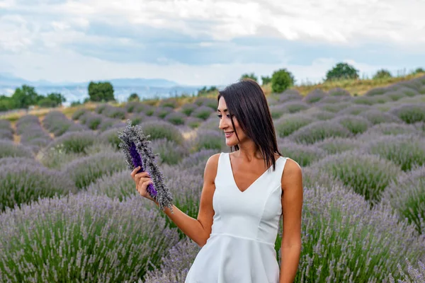 Paraíso Lavanda Turquia Kuyucak Village Isparta Turquia Mulher Bonita Campo — Fotografia de Stock