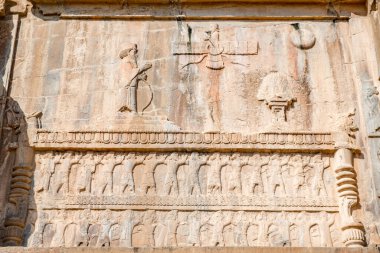 Şiraz - İran. 24 Nisan 2017. Persepolis 'e hoş geldiniz. Antik dünyanın en büyük harikalarından biri olan Persepolis sadece büyük bir mimari değil, aynı zamanda büyük bir fikri de somutlaştırıyor.. 