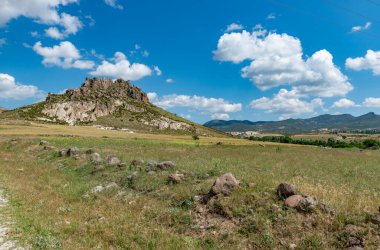 Afyonkarahisar - Türkiye. Steppe ve Köy Yolu.